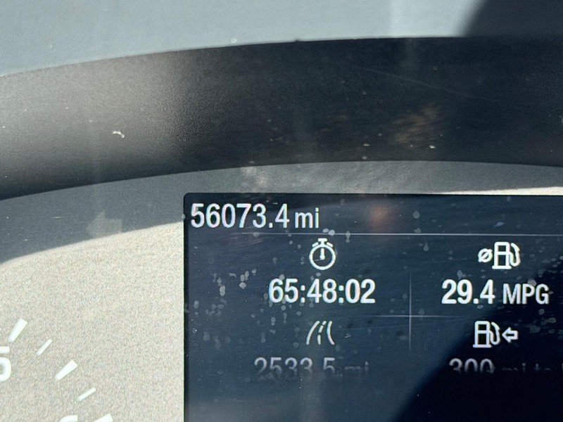 Ford Escape Vehicle Full-screen Gallery Image 19