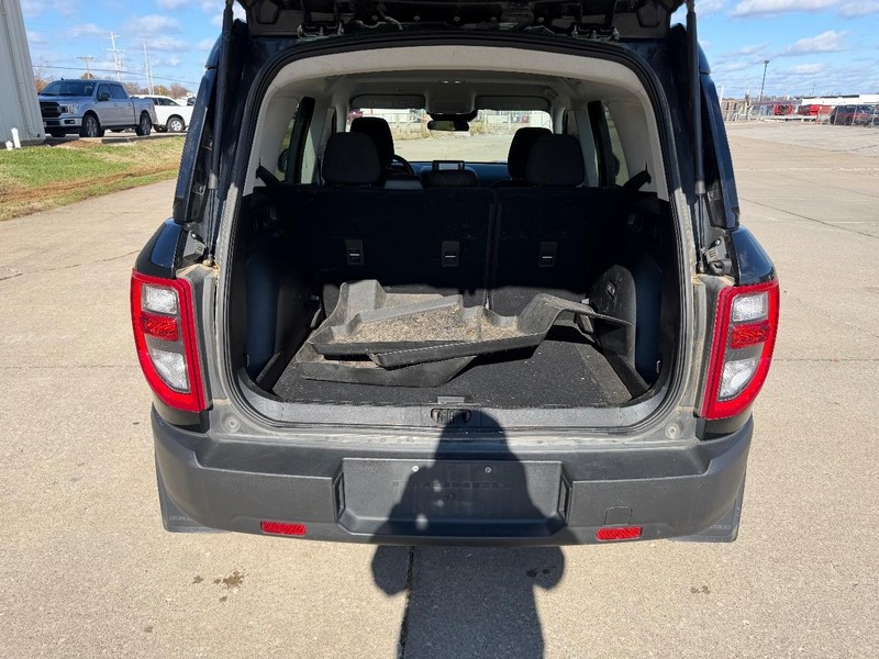 Ford Bronco Sport Vehicle Full-screen Gallery Image 5