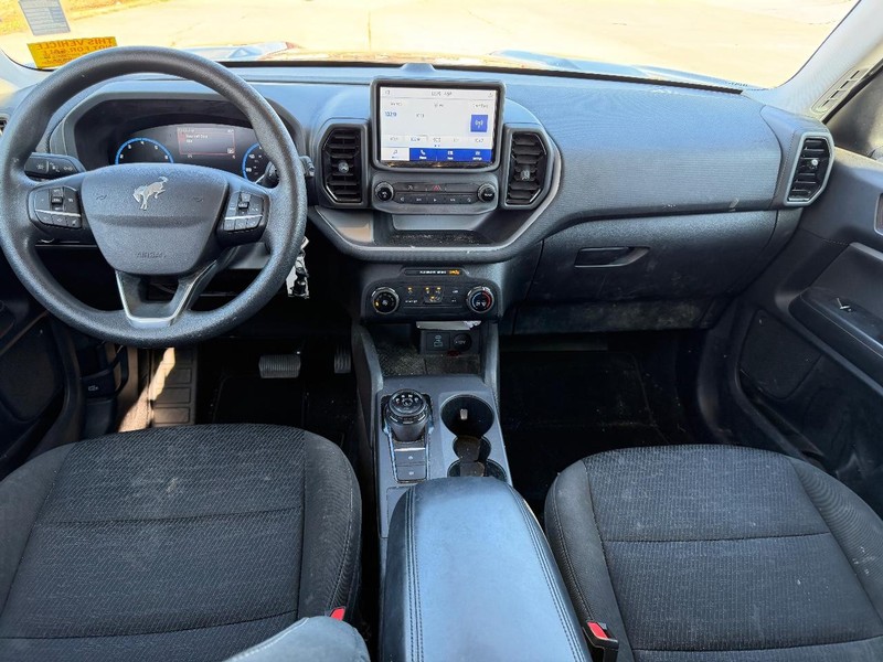 Ford Bronco Sport Vehicle Full-screen Gallery Image 8