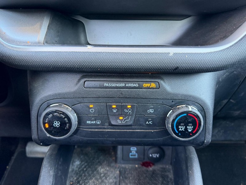 Ford Bronco Sport Vehicle Full-screen Gallery Image 13