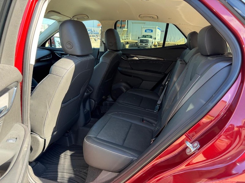 Buick Envision Vehicle Full-screen Gallery Image 08