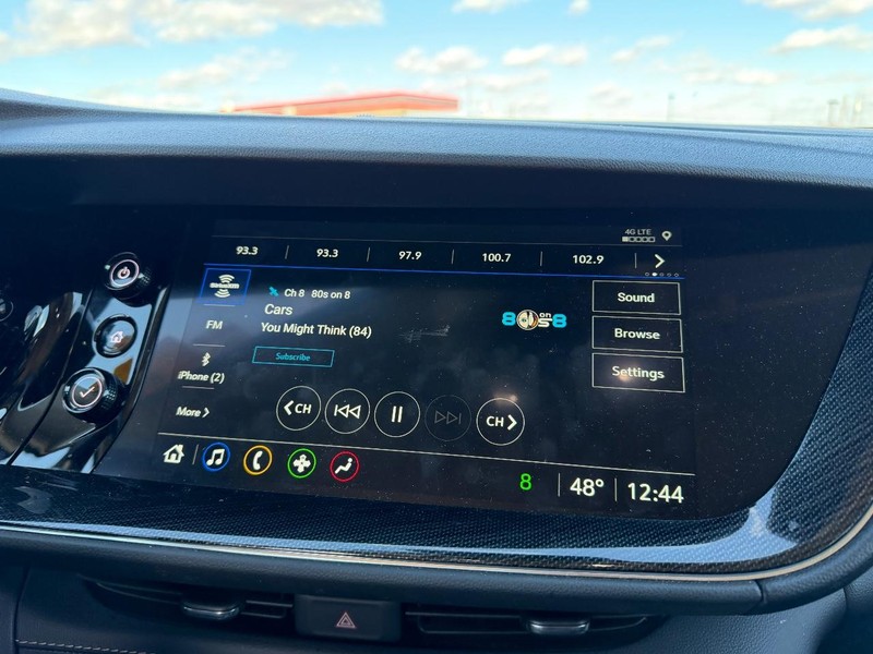 Buick Envision Vehicle Full-screen Gallery Image 13