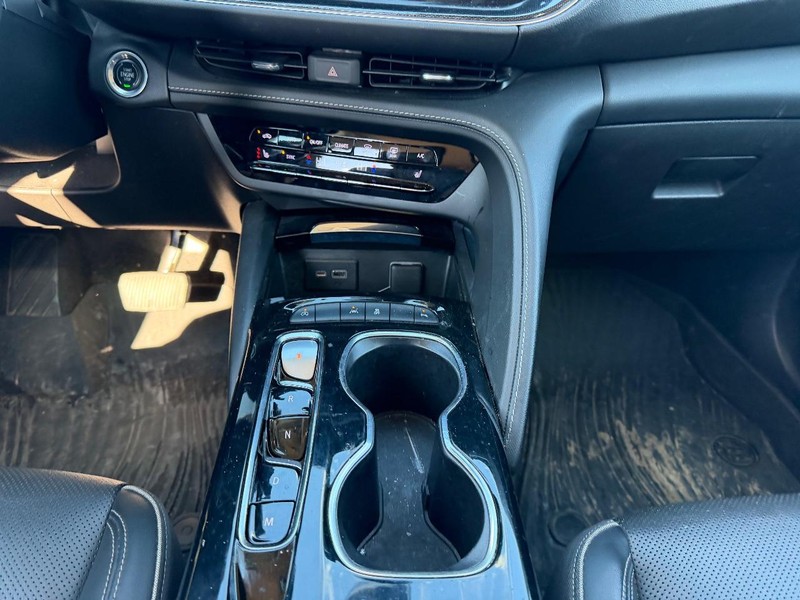 Buick Envision Vehicle Full-screen Gallery Image 15