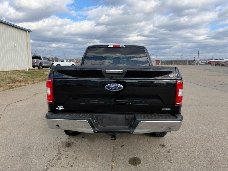 Ford F-150 Vehicle Full-screen Gallery Image 4