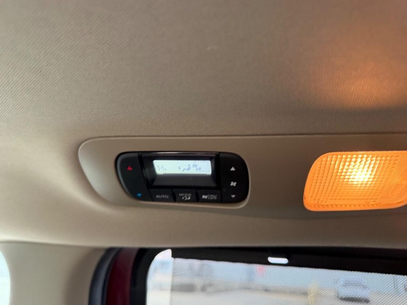 Honda Odyssey Vehicle Full-screen Gallery Image 10