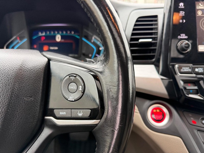 Honda Odyssey Vehicle Full-screen Gallery Image 15