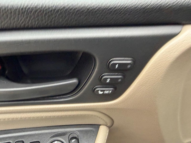 Honda Odyssey Vehicle Full-screen Gallery Image 21