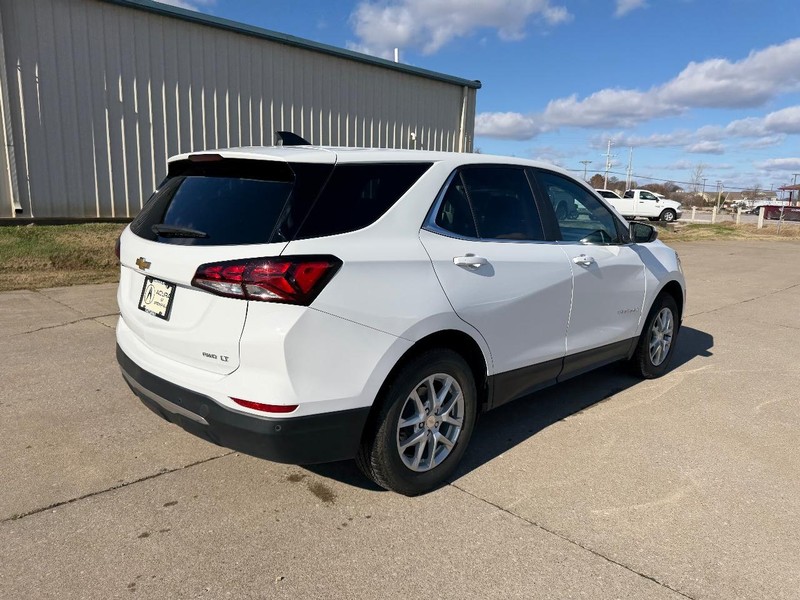 Chevrolet Equinox Vehicle Full-screen Gallery Image 03
