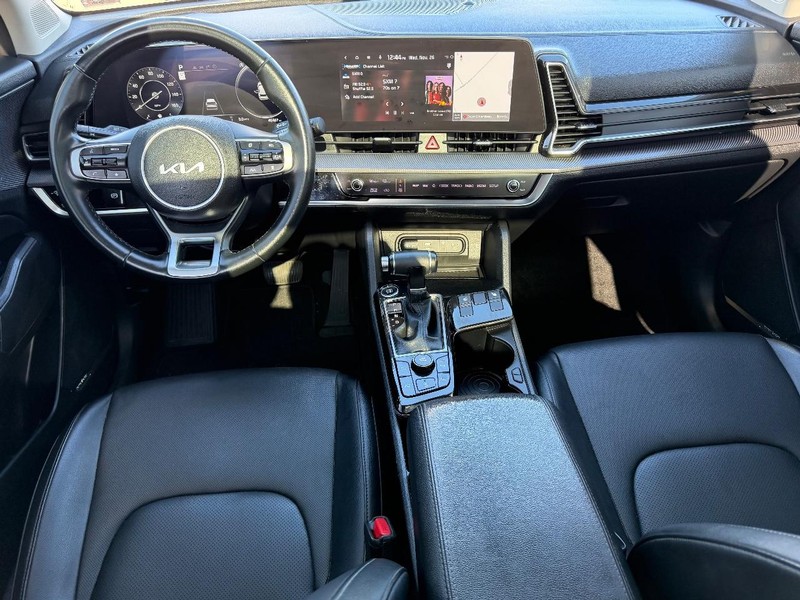 Kia Sportage Vehicle Full-screen Gallery Image 10