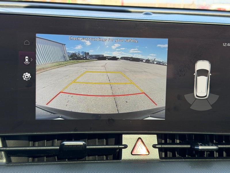 Kia Sportage Vehicle Full-screen Gallery Image 22