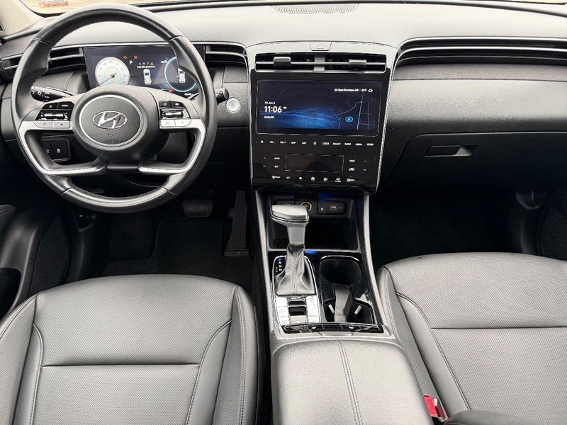 Hyundai Tucson Vehicle Full-screen Gallery Image 8