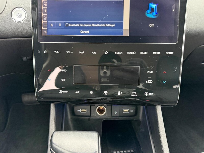 Hyundai Tucson Vehicle Full-screen Gallery Image 13