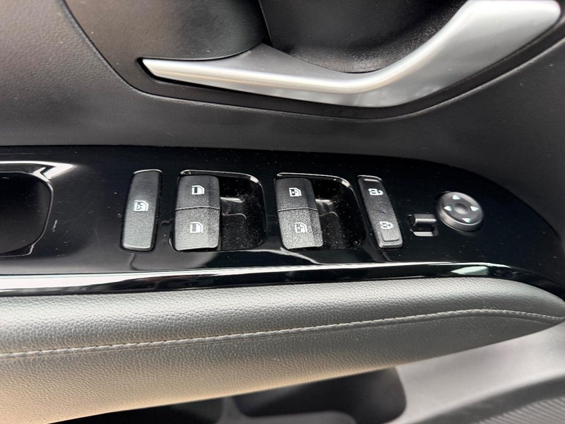 Hyundai Tucson Vehicle Full-screen Gallery Image 16