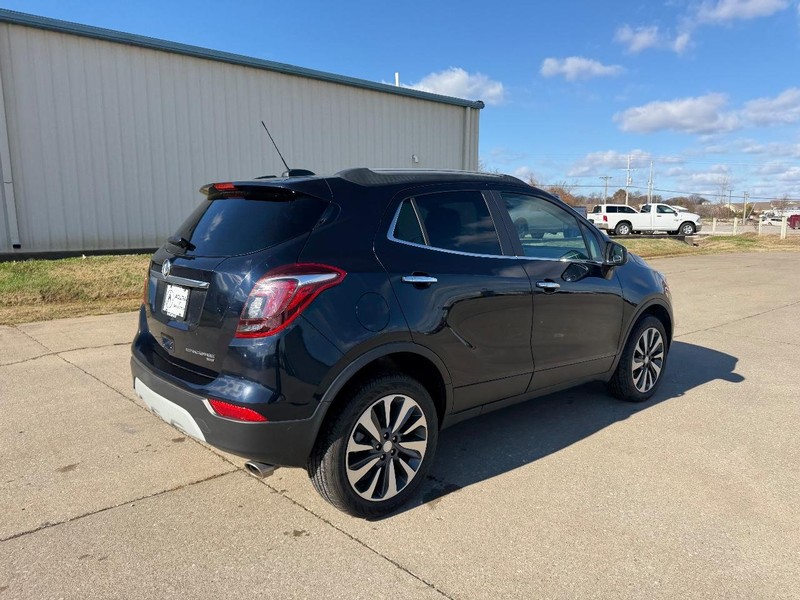 Buick Encore Vehicle Full-screen Gallery Image 03