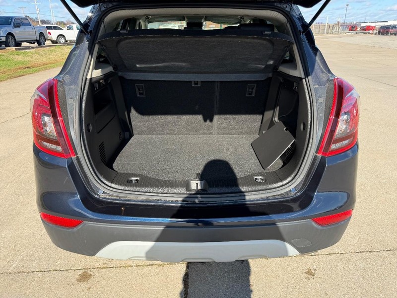 Buick Encore Vehicle Full-screen Gallery Image 05