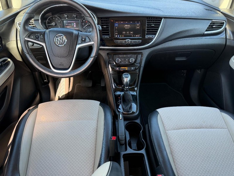 Buick Encore Vehicle Full-screen Gallery Image 08