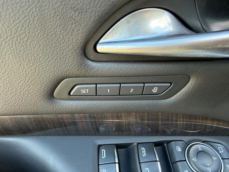 Cadillac XT4 Vehicle Full-screen Gallery Image 18