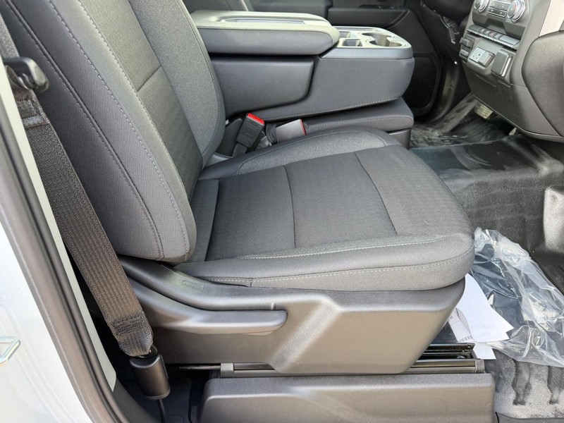 GMC Sierra 2500HD Vehicle Full-screen Gallery Image 12