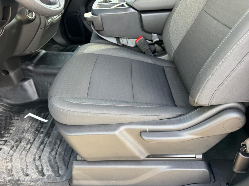 GMC Sierra 2500HD Vehicle Full-screen Gallery Image 14