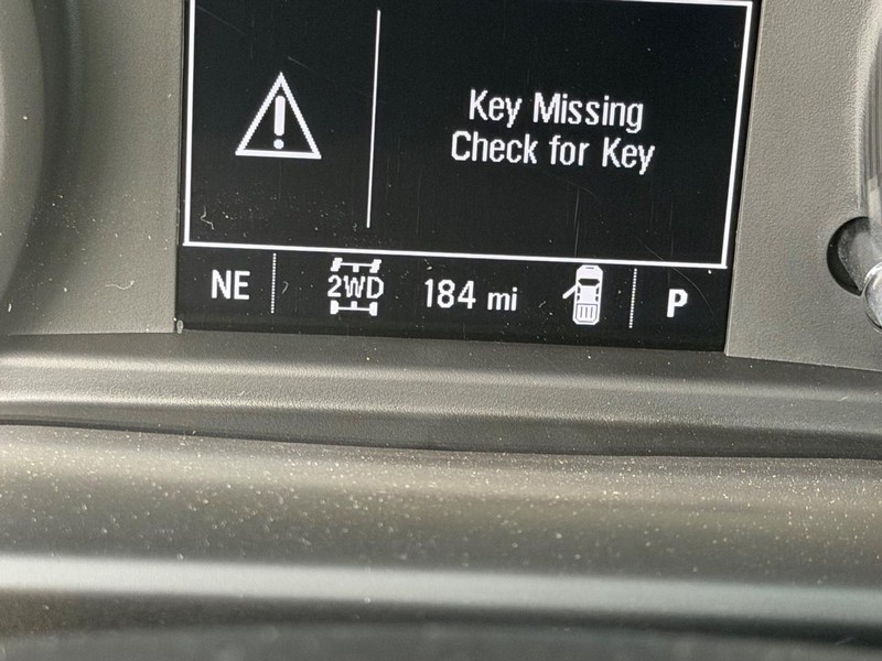 GMC Sierra 2500HD Vehicle Full-screen Gallery Image 15