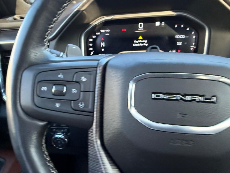 GMC Sierra 1500 Vehicle Full-screen Gallery Image 11