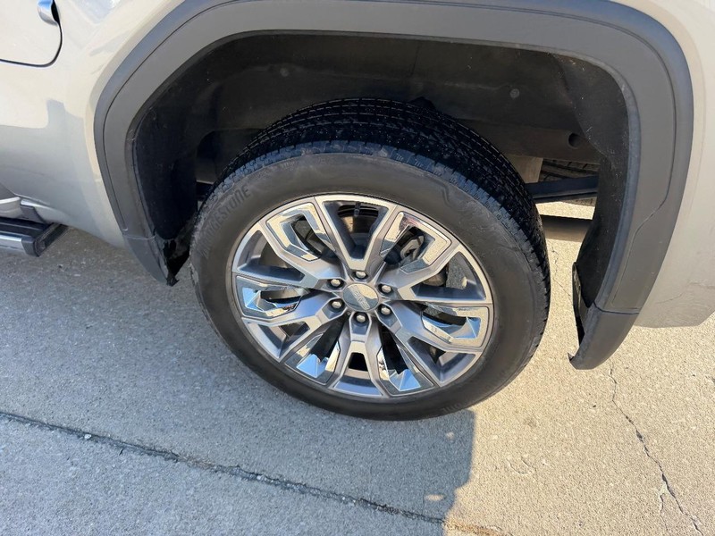 GMC Sierra 1500 Vehicle Full-screen Gallery Image 6