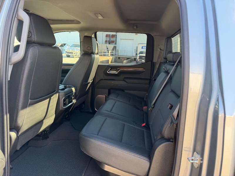 GMC Sierra 1500 Vehicle Full-screen Gallery Image 7