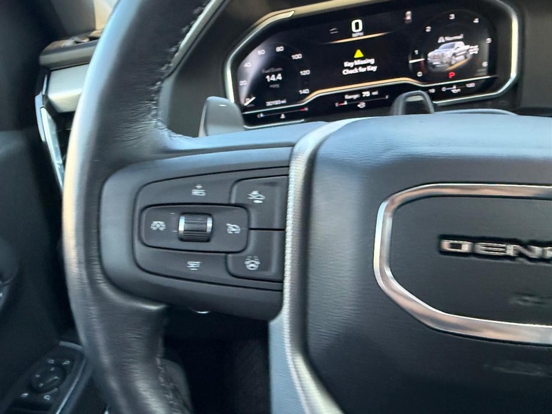 GMC Sierra 1500 Vehicle Full-screen Gallery Image 11