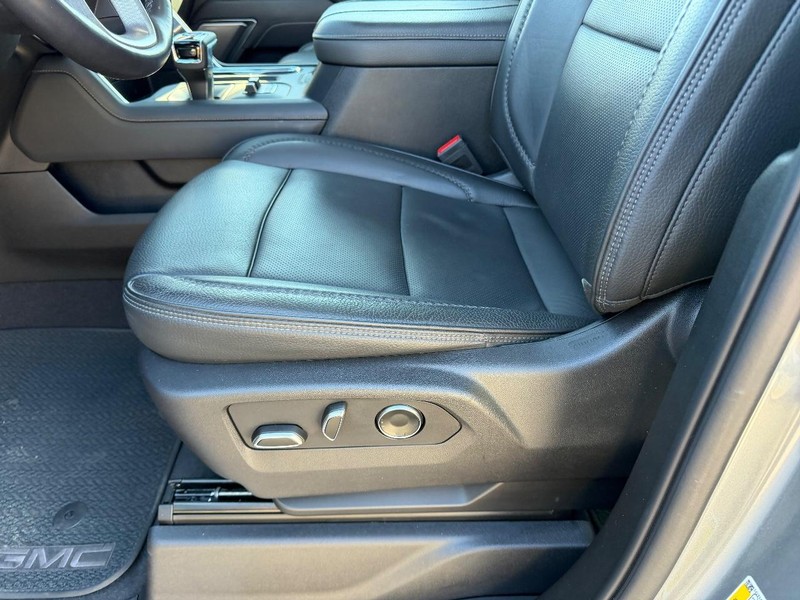 GMC Sierra 1500 Vehicle Full-screen Gallery Image 19