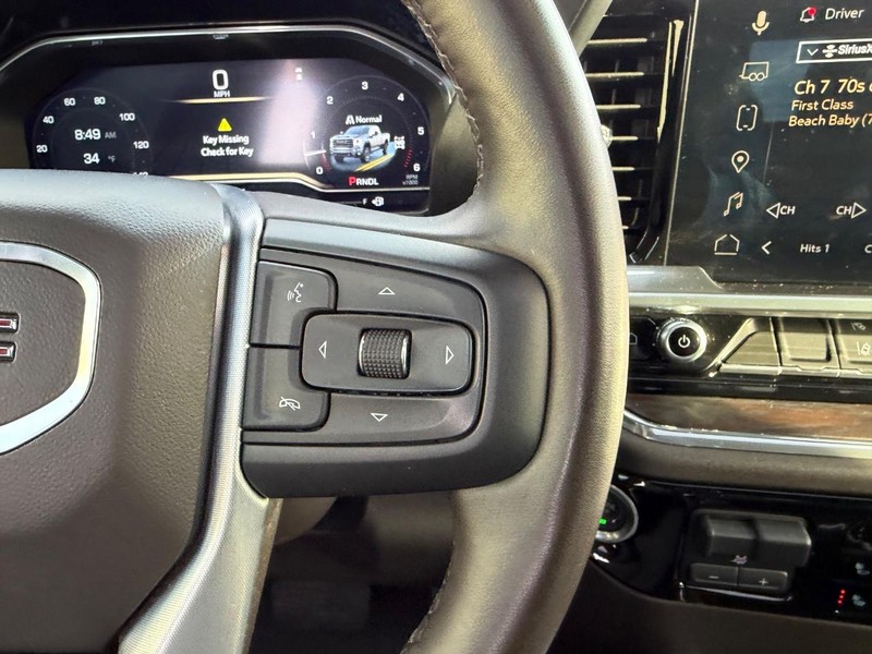 GMC Sierra 3500HD Vehicle Full-screen Gallery Image 12