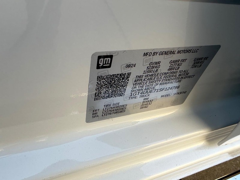 GMC Sierra 3500HD Vehicle Full-screen Gallery Image 21