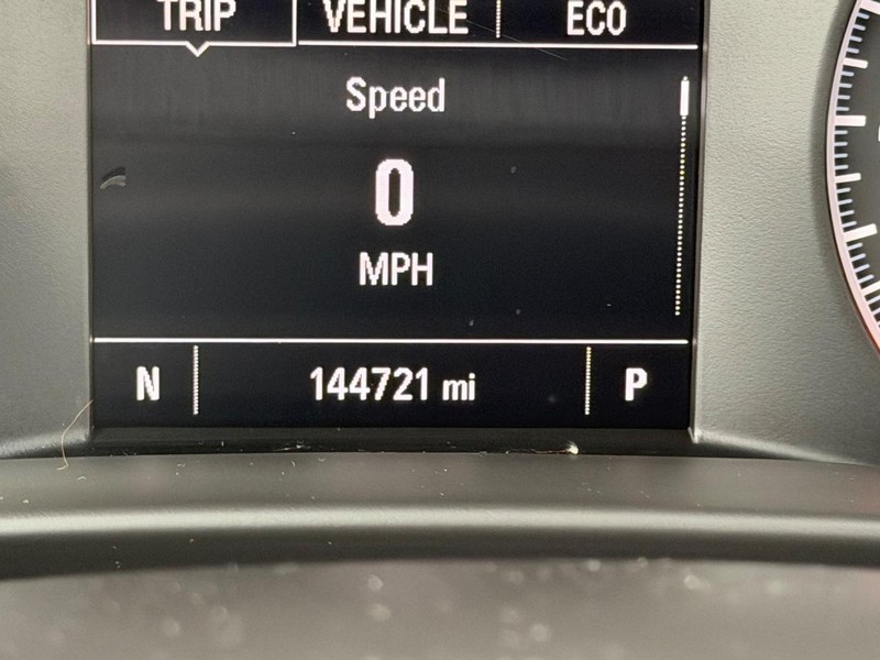 GMC Acadia Vehicle Full-screen Gallery Image 20