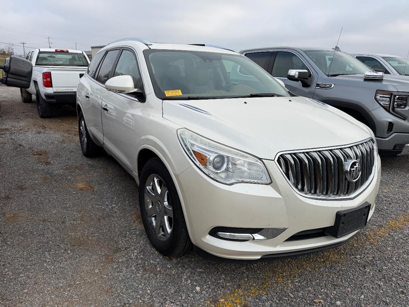 Buick Enclave Vehicle Full-screen Gallery Image 02