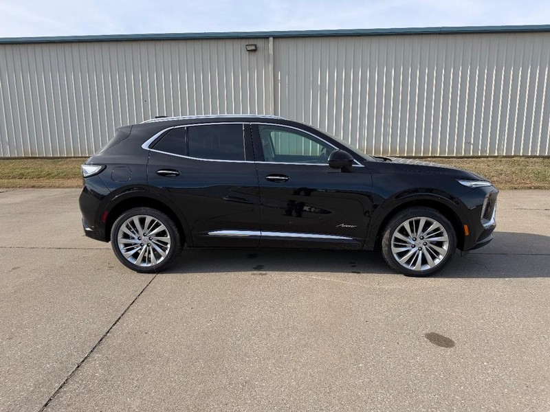 Buick Envision Vehicle Full-screen Gallery Image 2