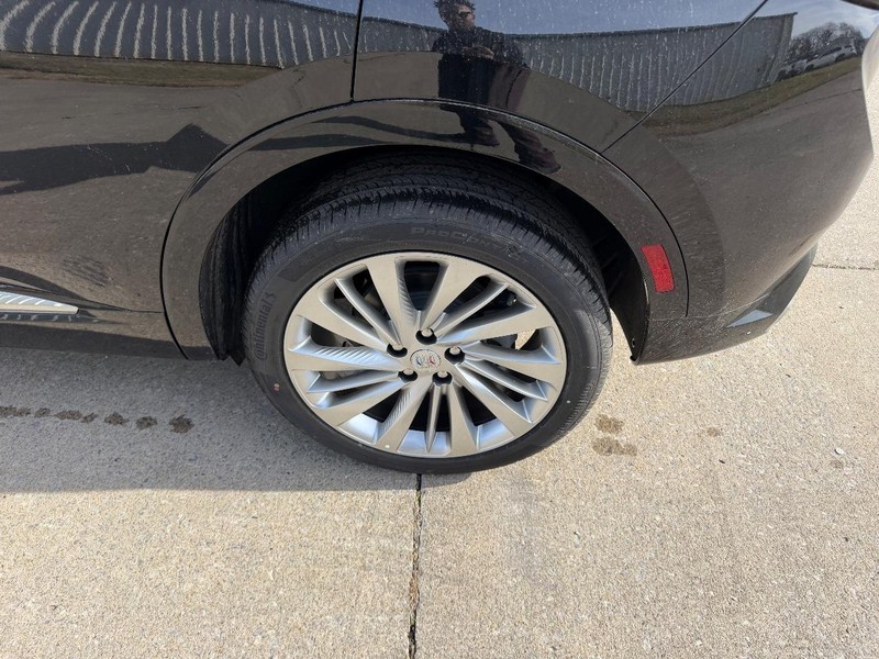 Buick Envision Vehicle Full-screen Gallery Image 7