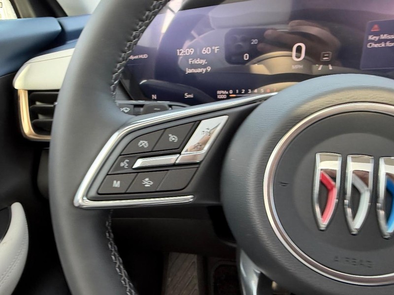 Buick Envision Vehicle Full-screen Gallery Image 12