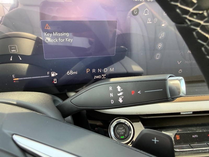 Buick Envision Vehicle Full-screen Gallery Image 14