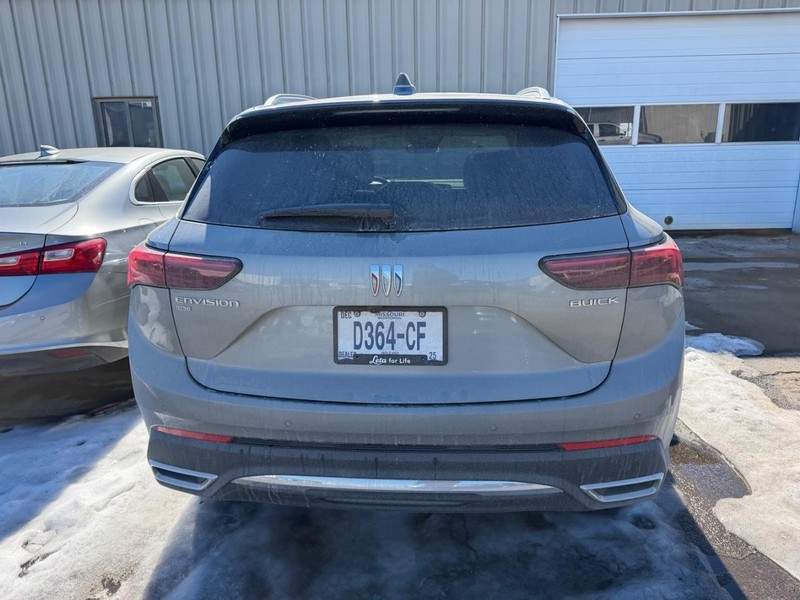 Buick Envision Vehicle Full-screen Gallery Image 3