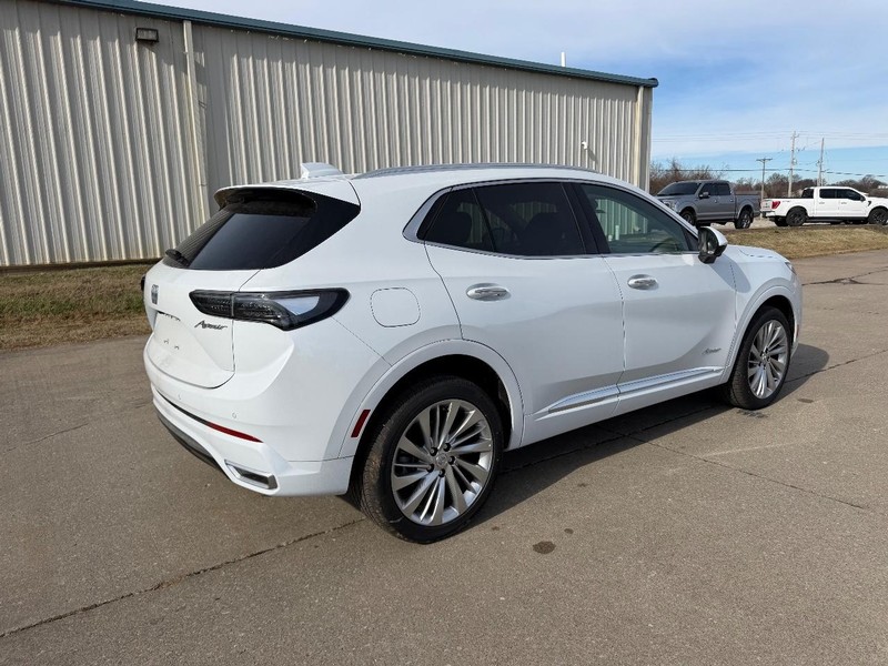 Buick Envision Vehicle Full-screen Gallery Image 3