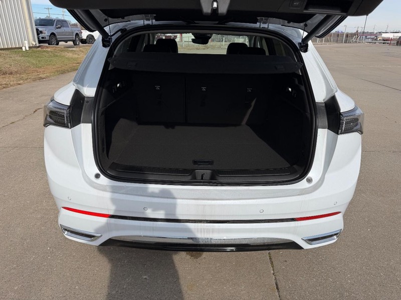 Buick Envision Vehicle Full-screen Gallery Image 5