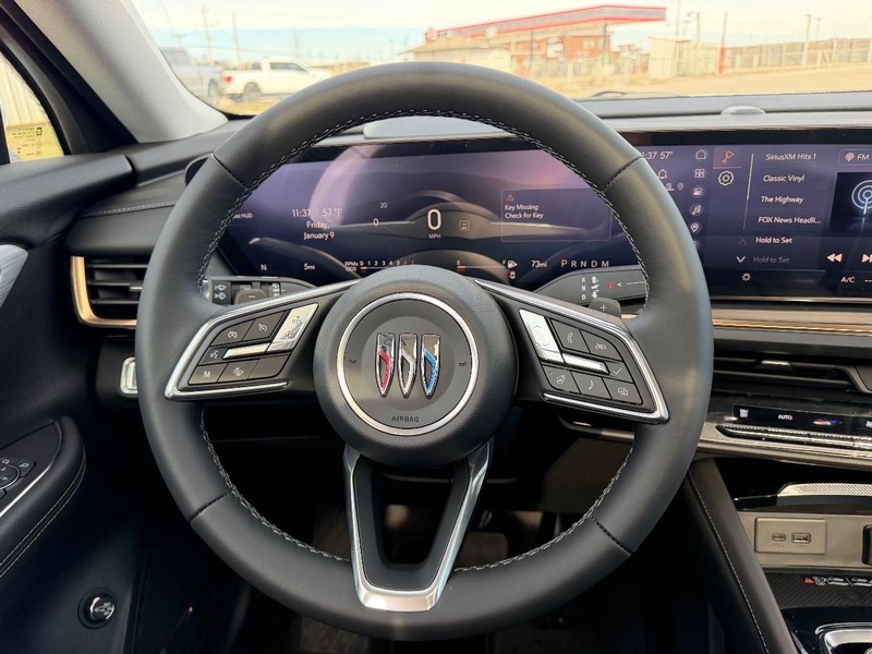 Buick Envision Vehicle Full-screen Gallery Image 11