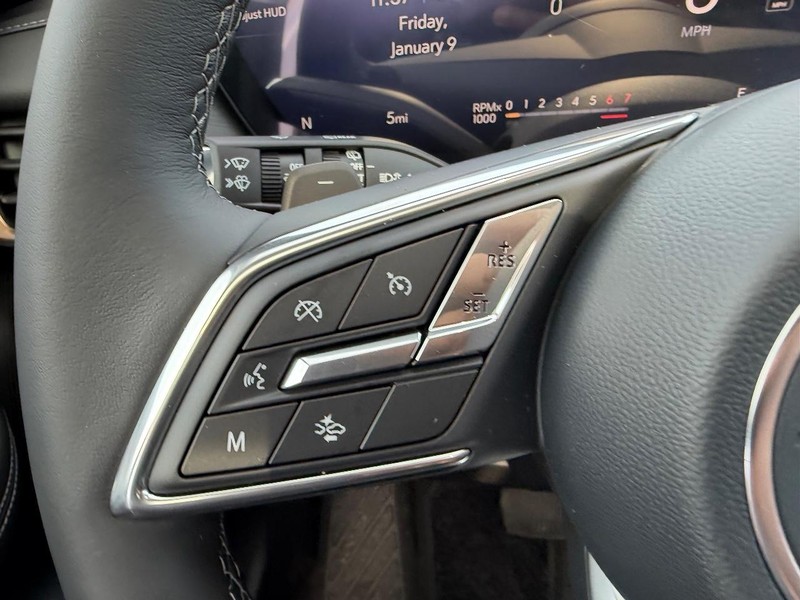 Buick Envision Vehicle Full-screen Gallery Image 12