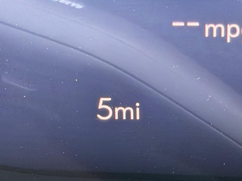 Buick Envision Vehicle Full-screen Gallery Image 19