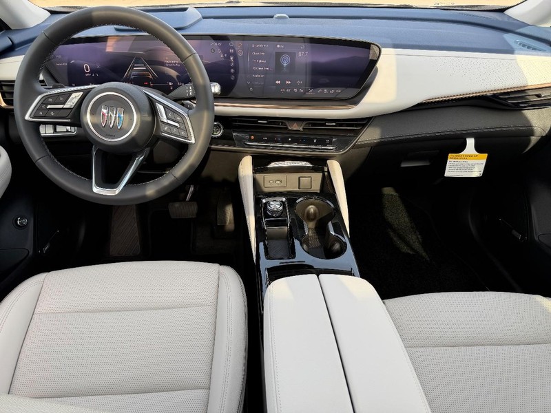 Buick Envision Vehicle Full-screen Gallery Image 10