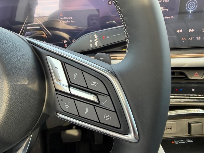 Buick Envision Vehicle Full-screen Gallery Image 13