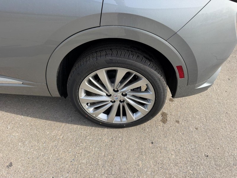 Buick Envision Vehicle Full-screen Gallery Image 7