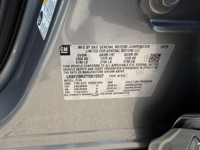 Buick Envision Vehicle Full-screen Gallery Image 23