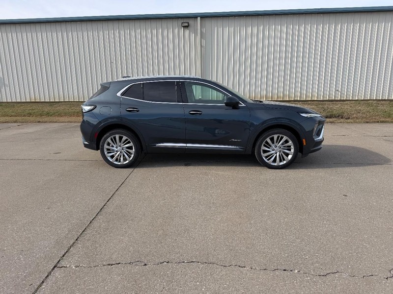 Buick Envision Vehicle Full-screen Gallery Image 2