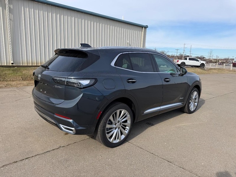 Buick Envision Vehicle Full-screen Gallery Image 3