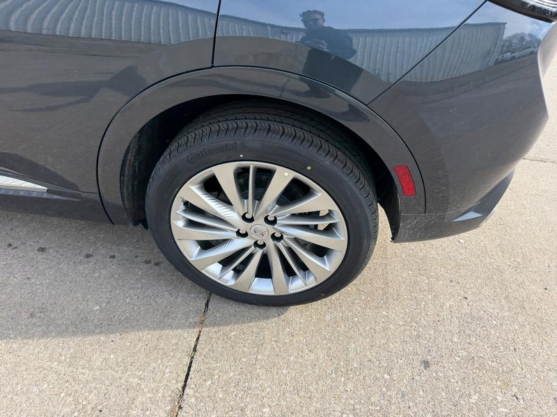 Buick Envision Vehicle Full-screen Gallery Image 7